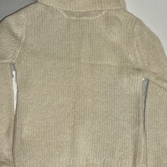 Sweater - Picture 7 of 7